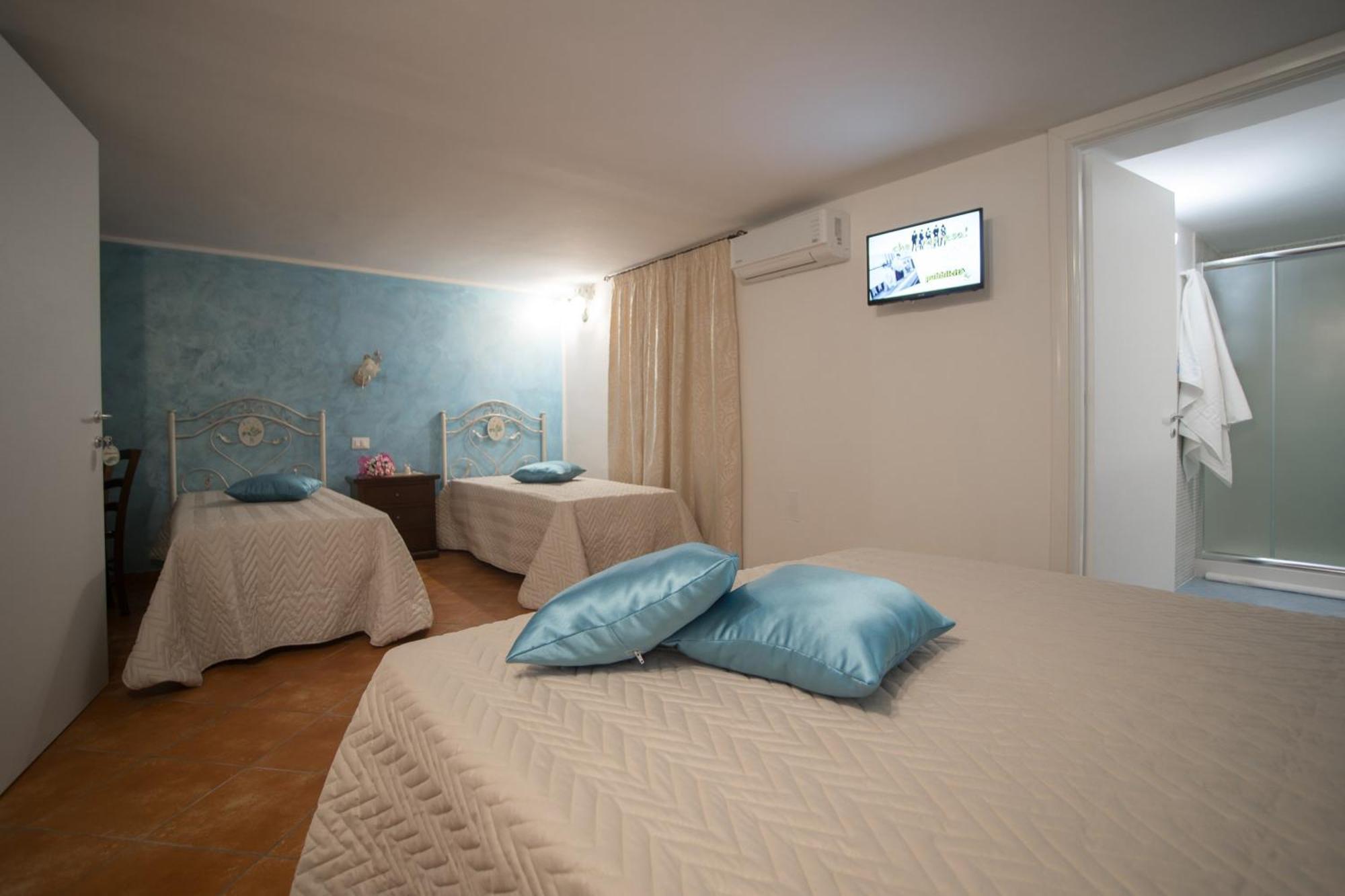 Corte Dell'Immacolata Al Mare 玛丽娜迪曼卡维萨 外观 照片