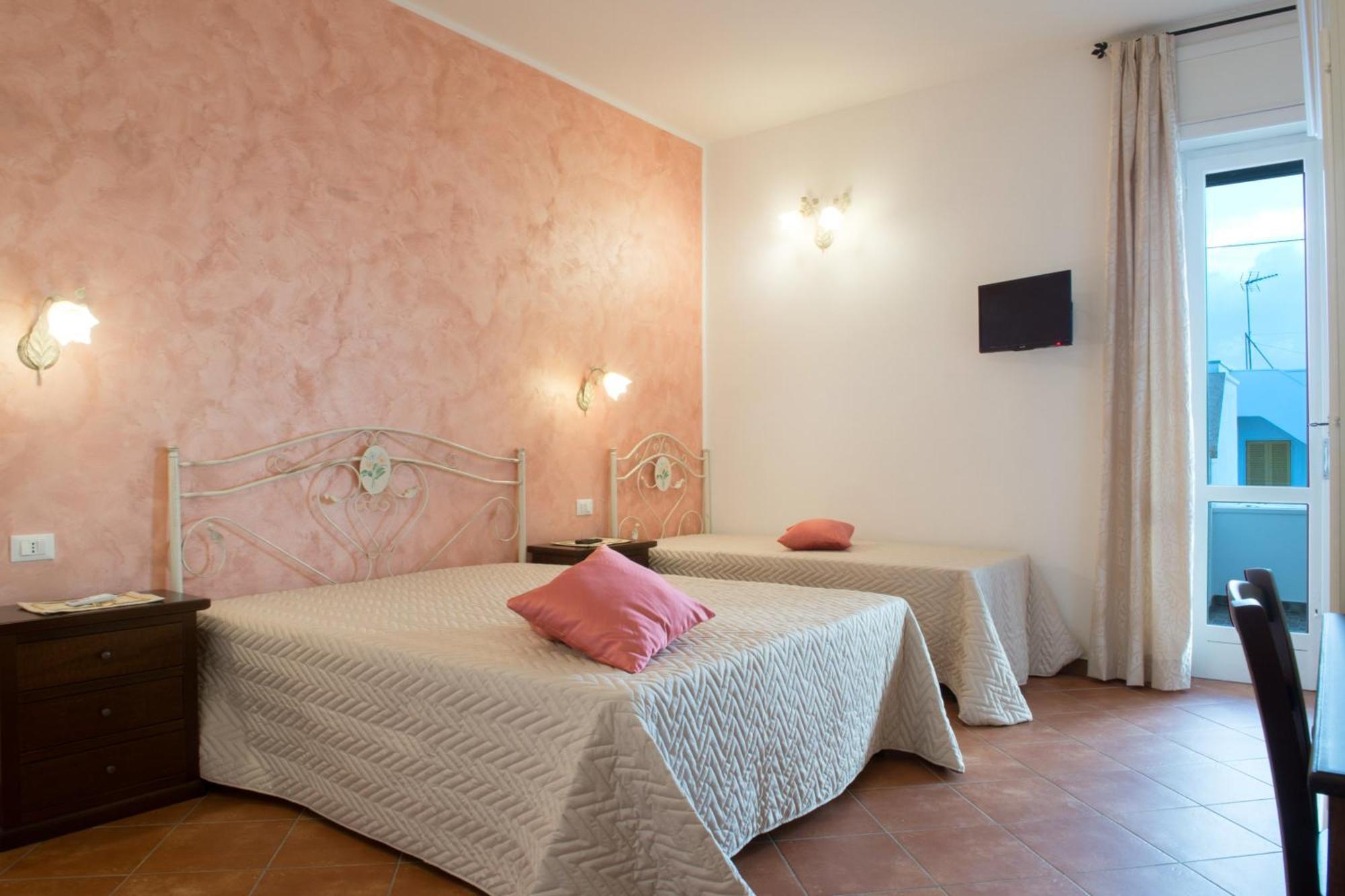Corte Dell'Immacolata Al Mare 玛丽娜迪曼卡维萨 外观 照片