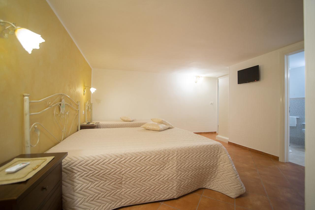 Corte Dell'Immacolata Al Mare 玛丽娜迪曼卡维萨 外观 照片